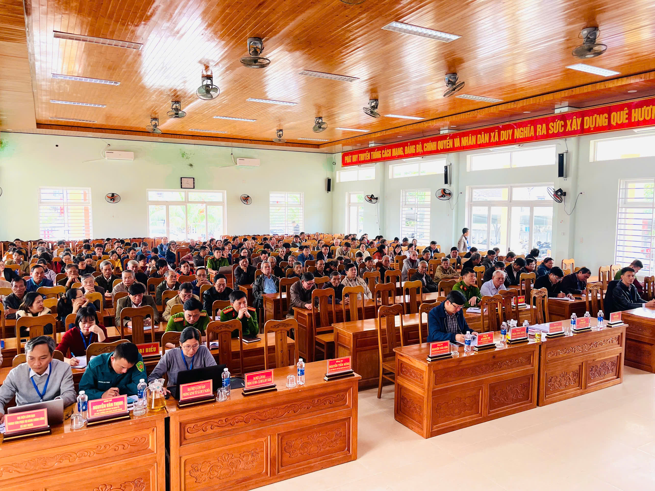 Duy Nghĩa đối thoại giữa người đứng đầu cấp ủy đảng chính quyền với nhân dân