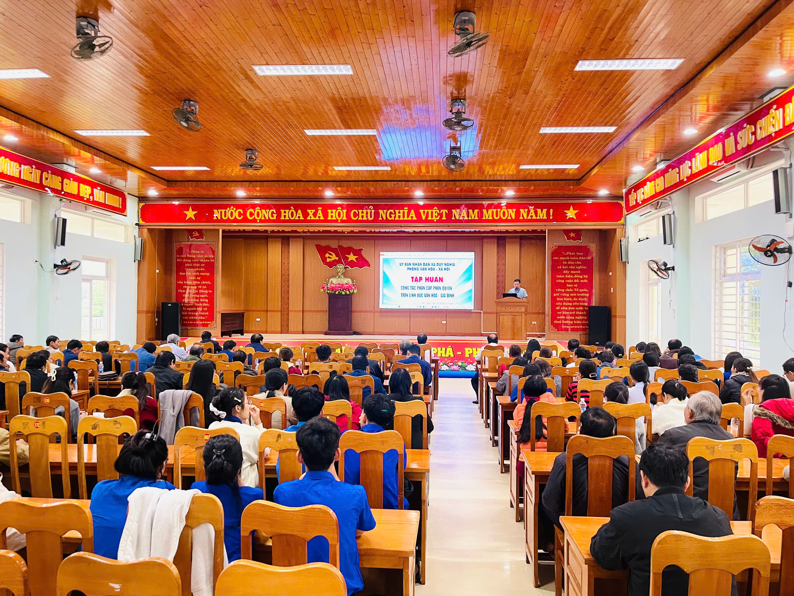 Tập huấn công tác phân cấp, phân quyền quản lý Văn hóa và gia đình trên địa bàn xã