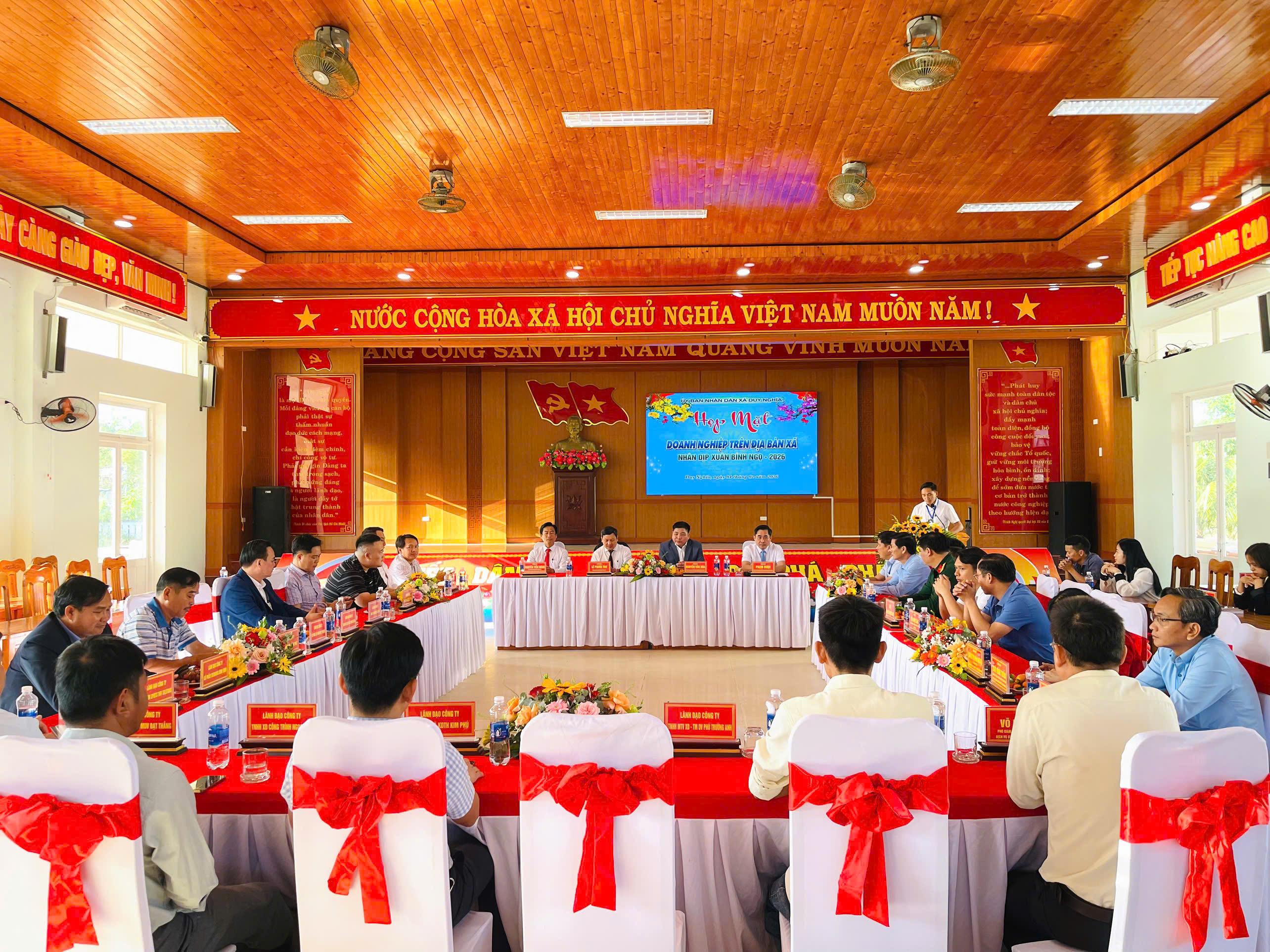 Xã Duy Nghĩa họp mặt doanh nghiệp trên địa bàn xã