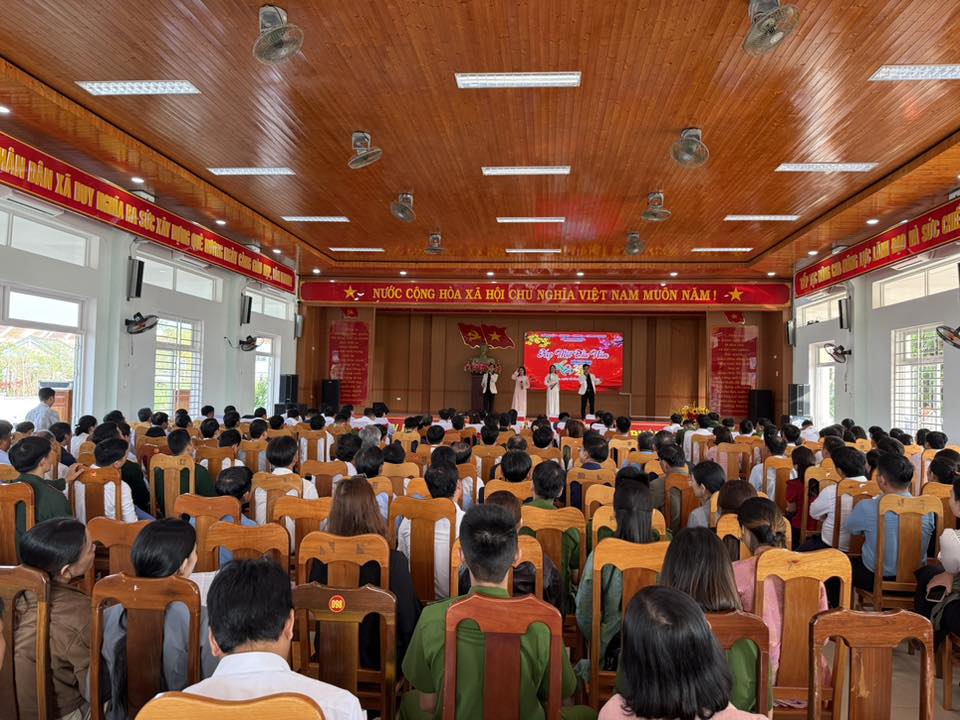 Xã Duy Nghĩa tổ chức chào cờ đầu năm và họp mặt đầu năm Bính Ngọ 2026