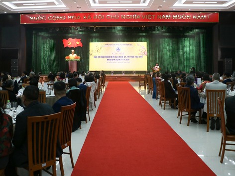 Lãnh đạo thành phố gặp mặt các cơ quan báo chí và văn nghệ sĩ, trí thức tiêu biểu nhân dịp Xuân Ất Tỵ 2025