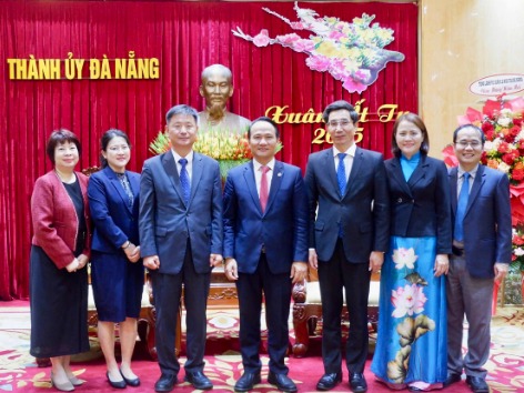 Tổng lãnh sự các nước tại Đà Nẵng thăm, chúc Tết