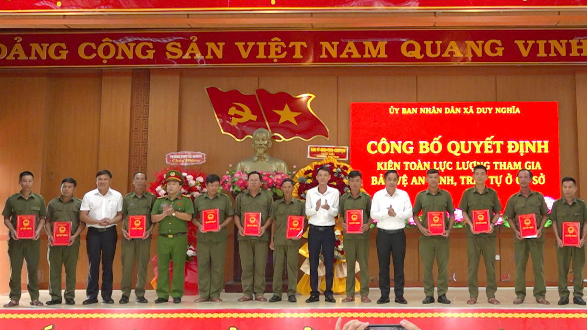 Duy Nghĩa củng cố 11 tổ an ninh nhân dân