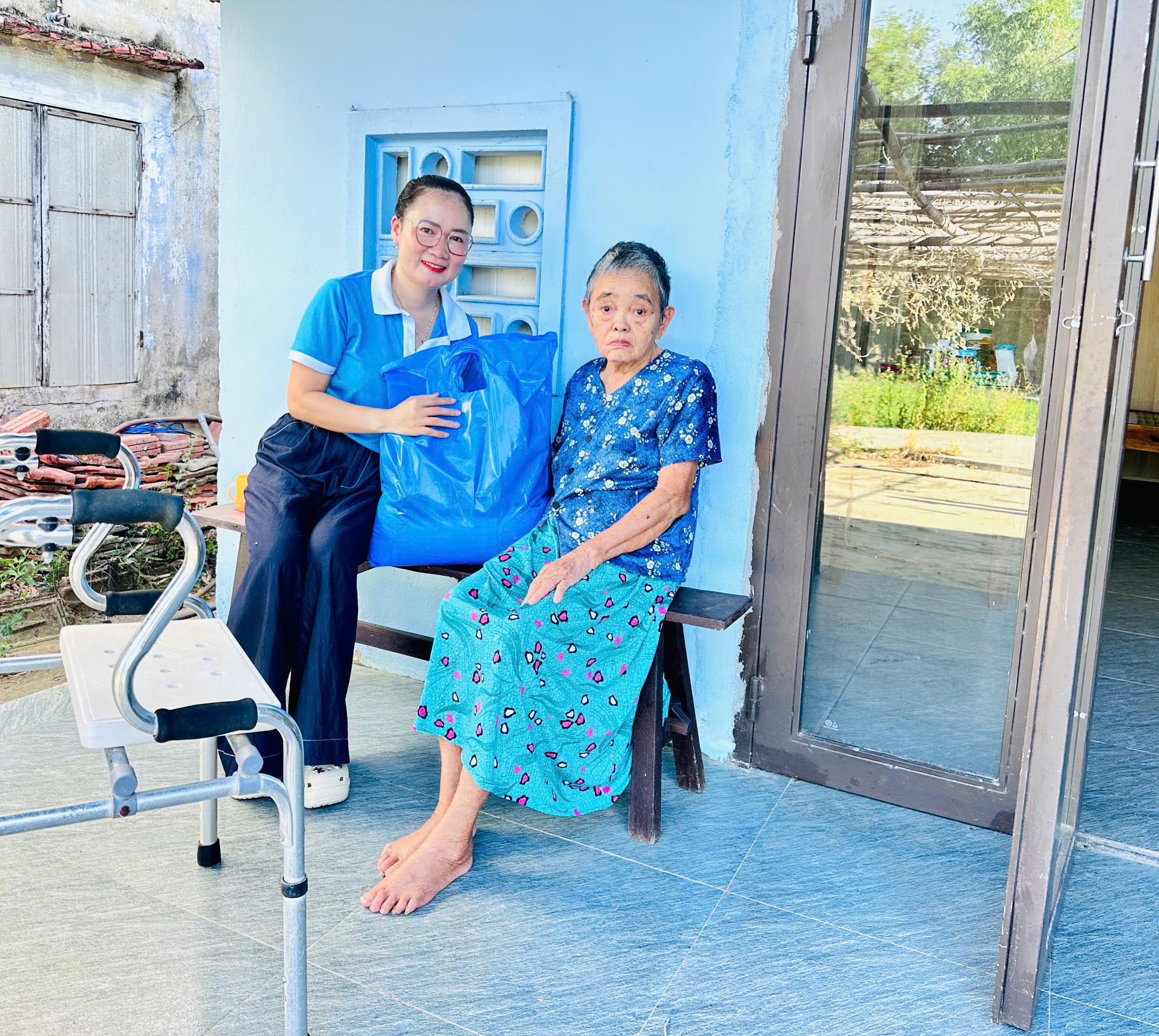 Phụ nữ Duy Nghĩa: Duy trì hiệu quả mô hình an sinh xã hội, trao 160 suất quà nghĩa tình cho phụ nữ khó khăn trong 8 tháng đầu năm 2026