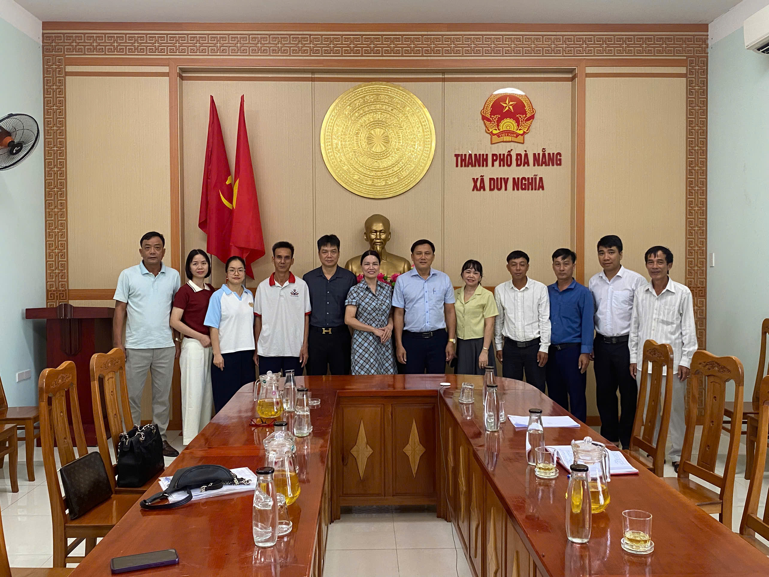 ẤM ÁP NGÀY TRỞ VỀ: BÀN GIAO NGƯỜI ĐÀN ÔNG ĐI LẠC VỀ VỚI GIA ĐÌNH TẠI XÃ DUY NGHĨA